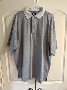 FootJoy FJ Golf Sport Performance Polo Shirt XXL smal snag on front